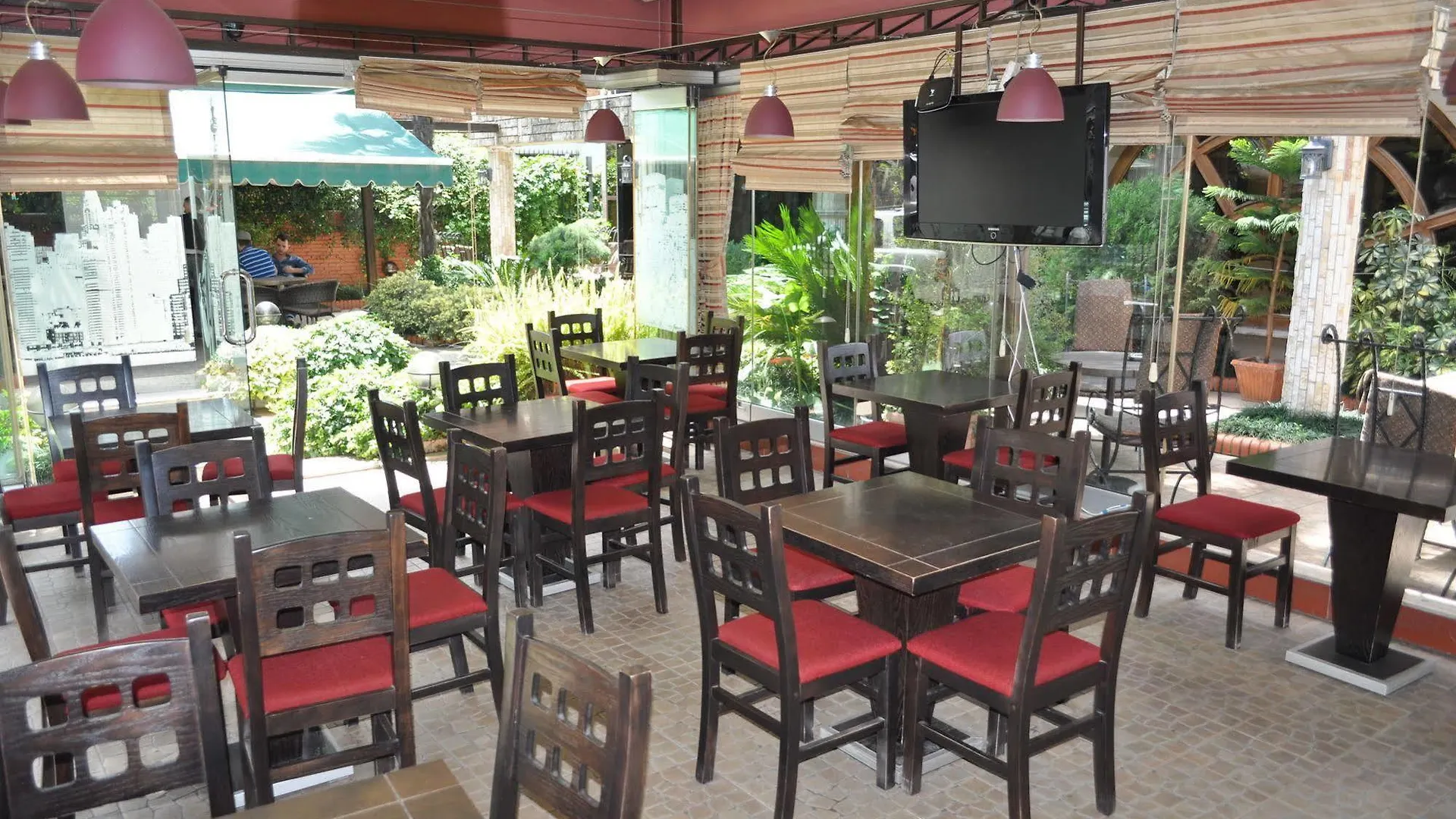 Broadway Hotel Tirana Albanien